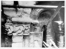 Saint-Martin-des-Champs, façade ouest du clocher avant restauration, baie droite