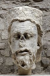 Tête de roi de Juda n°12 (Galerie des rois de la façade occidentale, Notre-Dame de Paris)